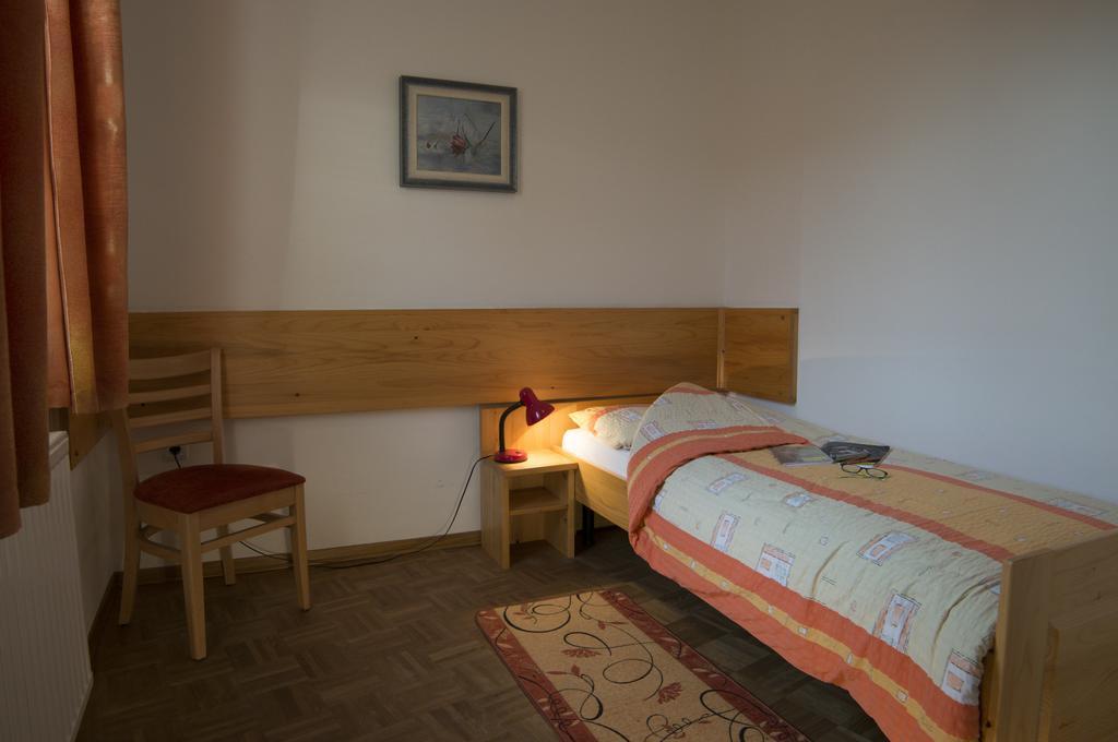 Apartmaji In Sobe Marija Jera Štanjel Quarto foto