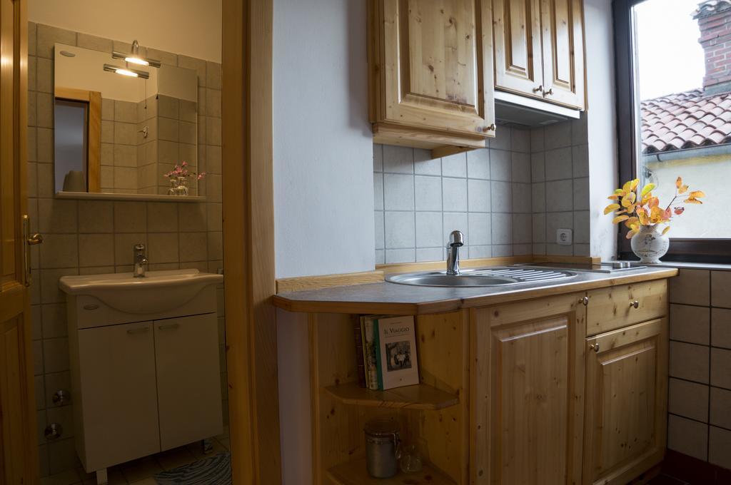 Apartmaji In Sobe Marija Jera Štanjel Quarto foto